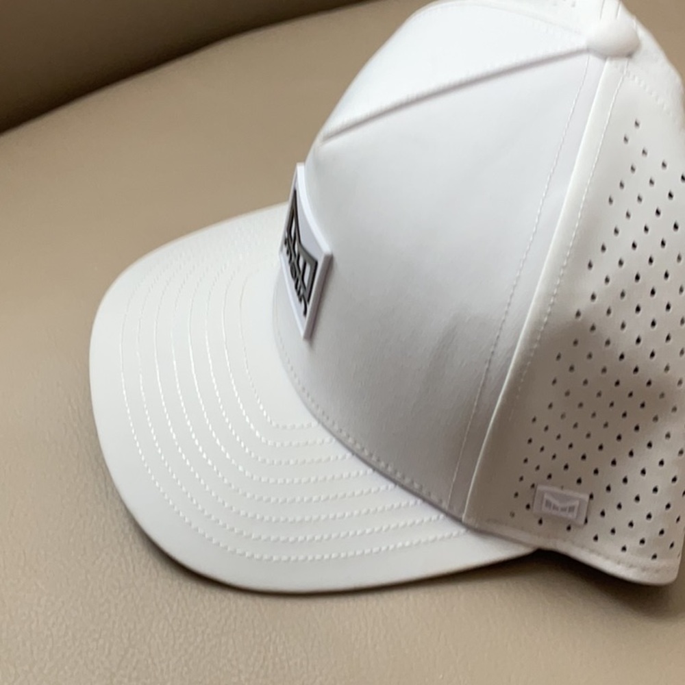 Mens Melin Odyssey Hydro cap, white. - Picture 3 of 5